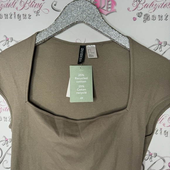 Divided tshirt ribbed square neckline brown taupe grey stretchy new with tags - Picture 4 of 4